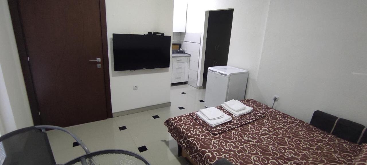 Alp Apartment Охрид Экстерьер фото